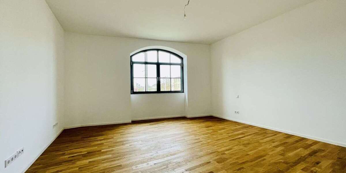 Etagenwohnung Mannheim Neckarstadt-Ost - 2 Zimmer, 79 m&sup2;, 1.060&euro; | Angebot:26149207