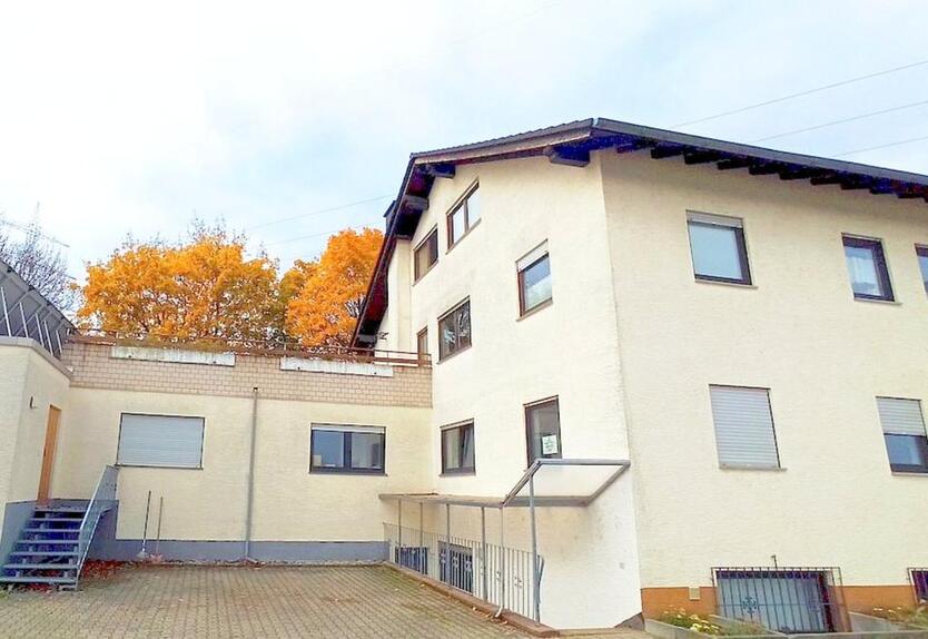Büroetage, sofort frei für Kleingewerbe, Praxis etc 9,50 m²