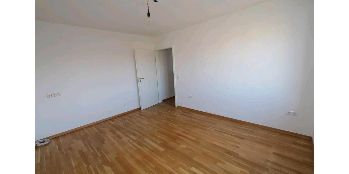 Etagenwohnung Ludwigshafen am Rhein Ludwigshafen-Oggersheim - 3 Zimmer, 85 m&sup2;, 1.300&euro; | Angebot:26197786