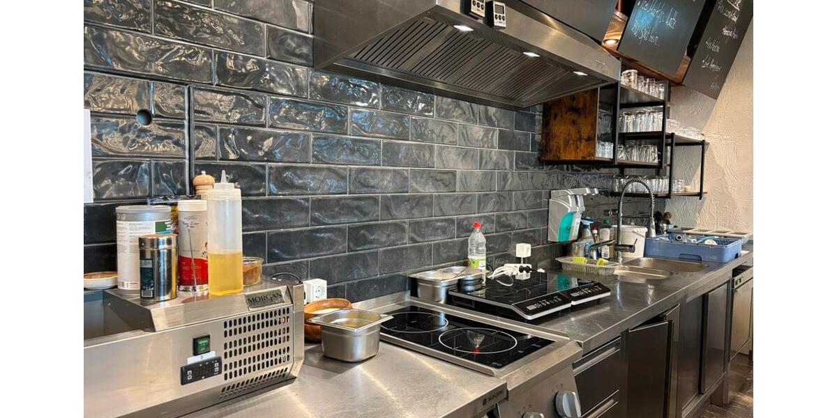 MA - LINDENHOF !!! Café in Top-Lage mit Außenterrasse – gegen Ablöse abzugeben zimmer