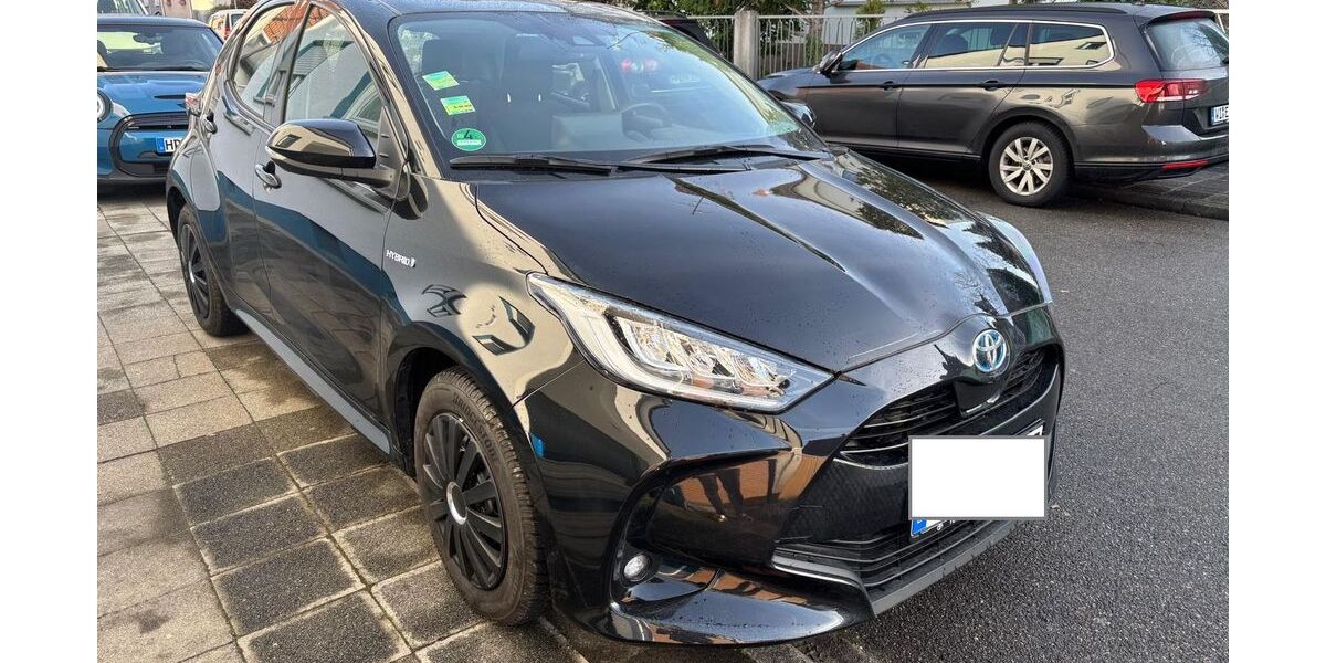 Toyota Yaris 16.000 km 18.100 &euro; Viernheim 68519