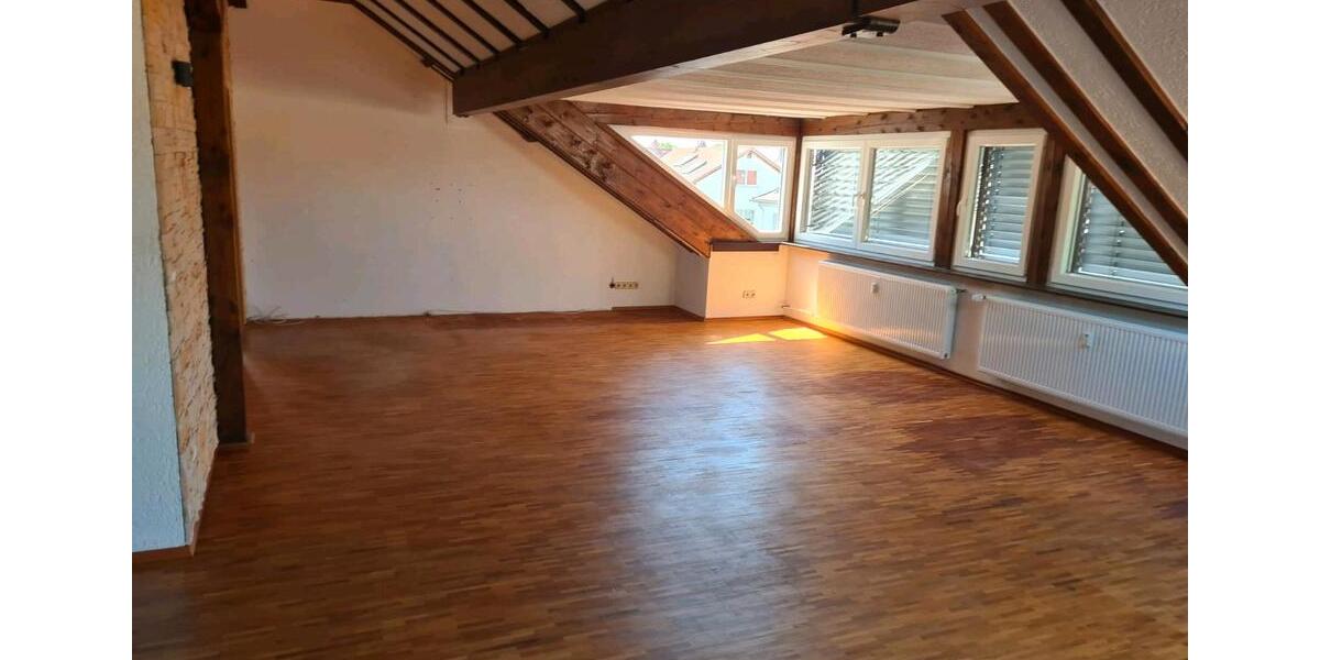 Dachgeschoßwohnung Ludwigshafen am Rhein Ludwigshafen-Oggersheim - 3 Zimmer, 106 m&sup2;, 1.400&euro; | Angebot:26227484
