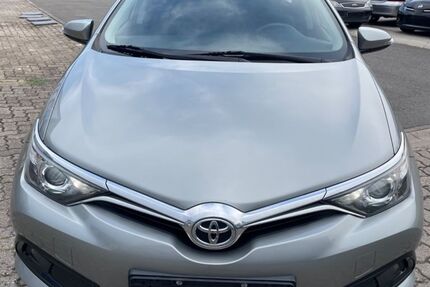 Toyota Auris 152.200 km 7.999 € Speyer 67346