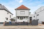 Einfamilienhaus Ludwigshafen am Rhein Rheingönheim - 8 Zimmer, 269 m&sup2;, 399.000&euro; | Angebot:25382745