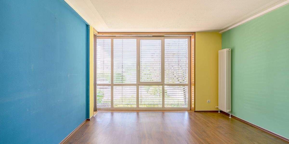 Attraktive Liegenschaft auf weitläufigem Grundstück zimmer