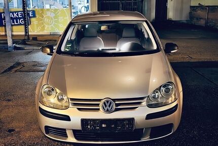 VW Golf 208.000 km 1.850 &euro; Weinheim 69469