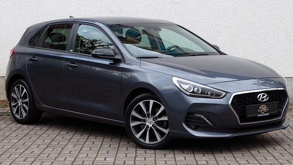 Hyundai i30 74.490 km 15.990 € Bensheim 64625