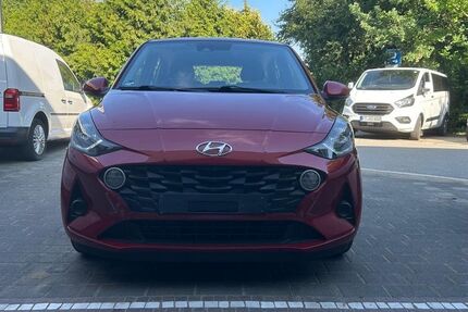Hyundai i10 97.393 km 9.290 &euro; Frankenthal/Studernheim 67227