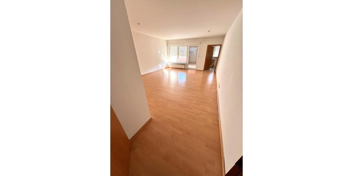 Dachgeschoßwohnung Lampertheim - 1 Zimmer, 67 m&sup2;, 195.000&euro; | Angebot:24447749