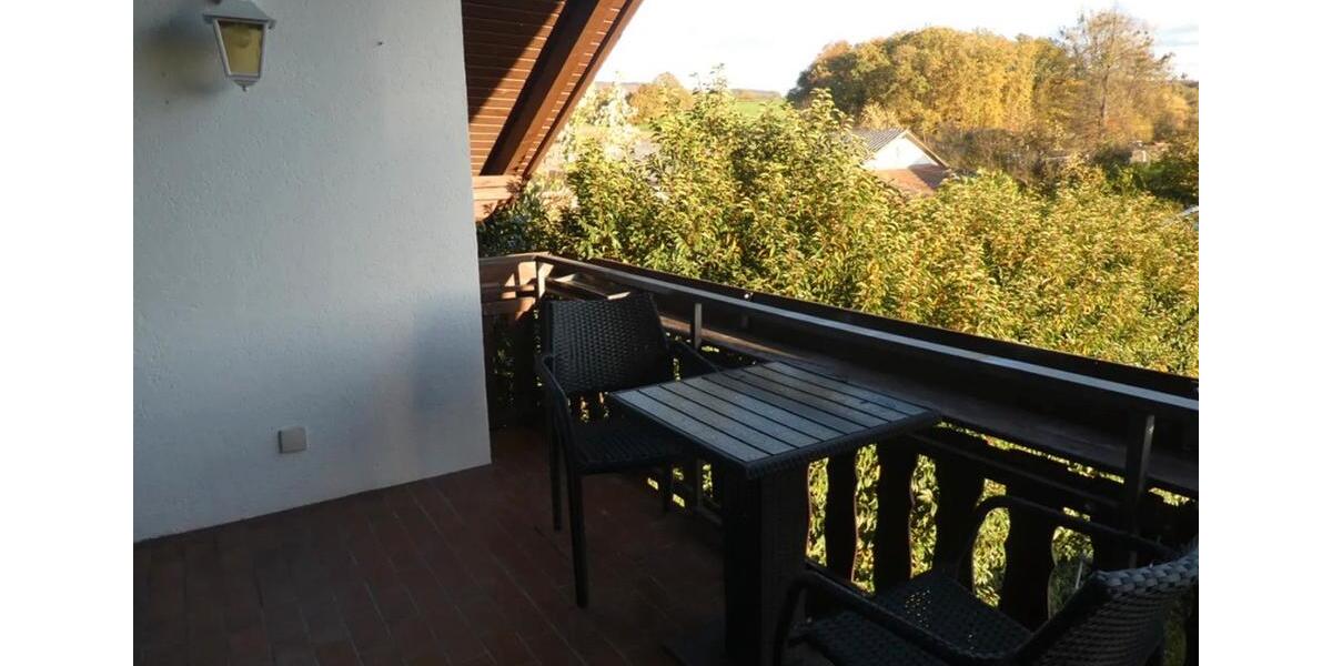 Dachgeschoßwohnung Weinheim - 4 Zimmer, 106 m&sup2;, 229.000&euro; | Angebot:26295957