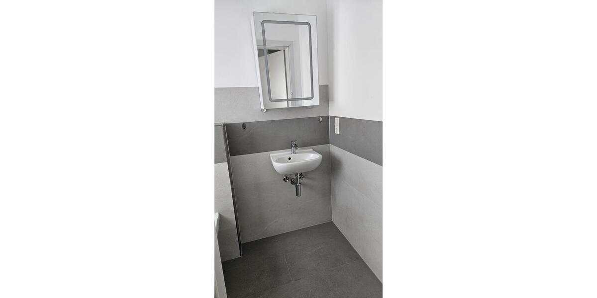 Etagenwohnung Bensheim - 3 Zimmer, 100 m&sup2;, 1.100&euro; | Angebot:25375811