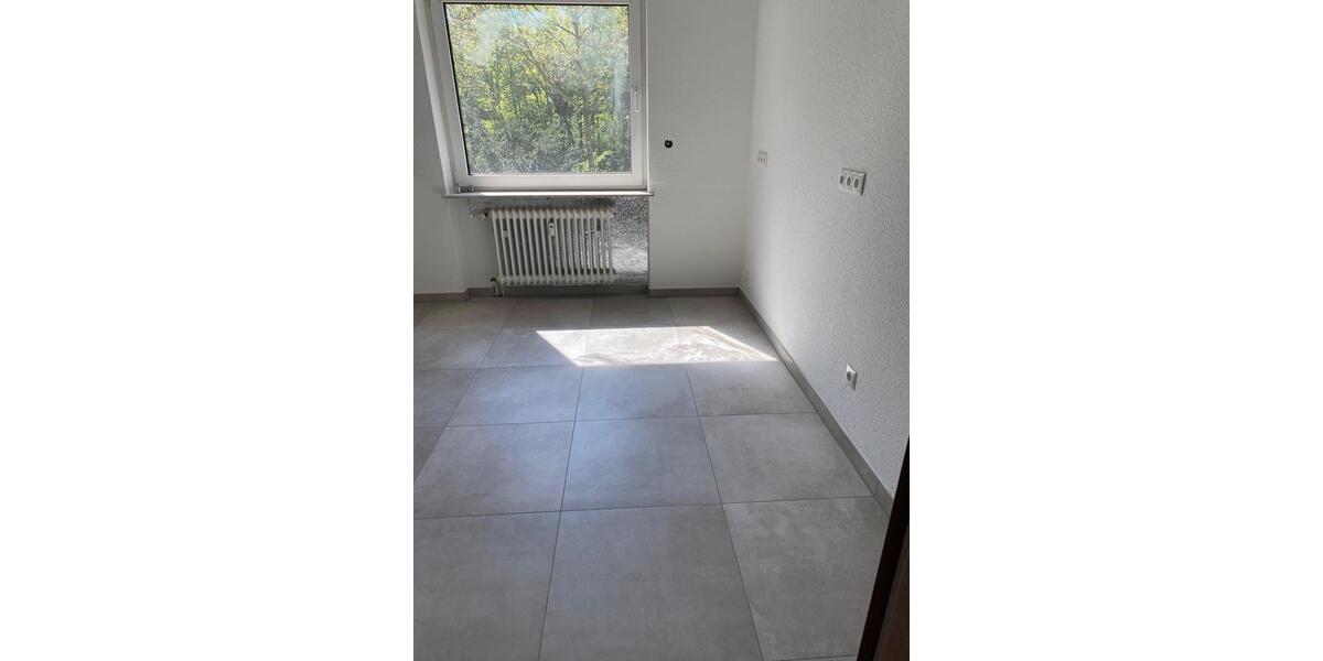 Etagenwohnung Ludwigshafen am Rhein Parkinsel - 3 Zimmer, 100 m&sup2;, 1.550&euro; | Angebot:26164843