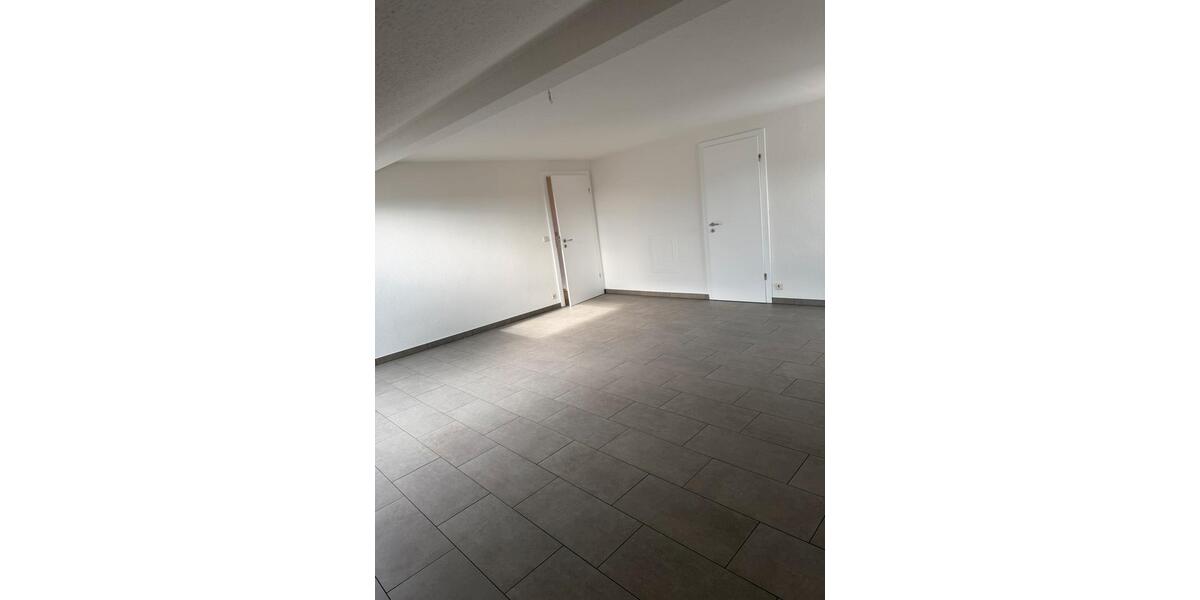 Dachgeschoßwohnung Ketsch - 2 Zimmer, 66 m&sup2;, 850&euro; | Angebot:26271049