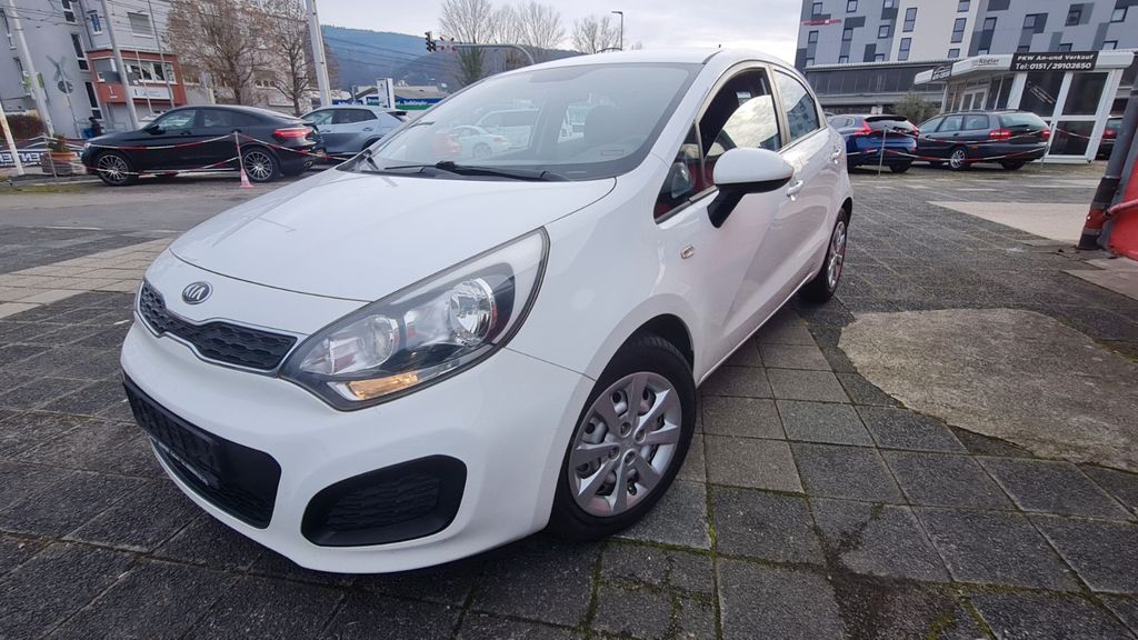 Kia Rio 132.000 km 5.750 € Heidelberg 69115