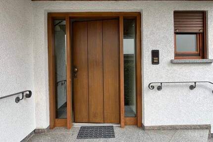 Großes Wohnhaus mit Doppelgarage und zwei Wohnungen in der Nordstadt 6 zimmer