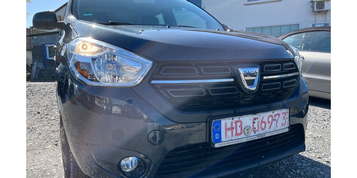 Dacia Lodgy 68.777 km 12.999 &euro; Reilingen 68799