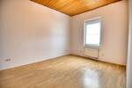 Etagenwohnung Mannheim Sandhofen - 6 Zimmer, 175 m&sup2;, 270.000&euro; | Angebot:26815840