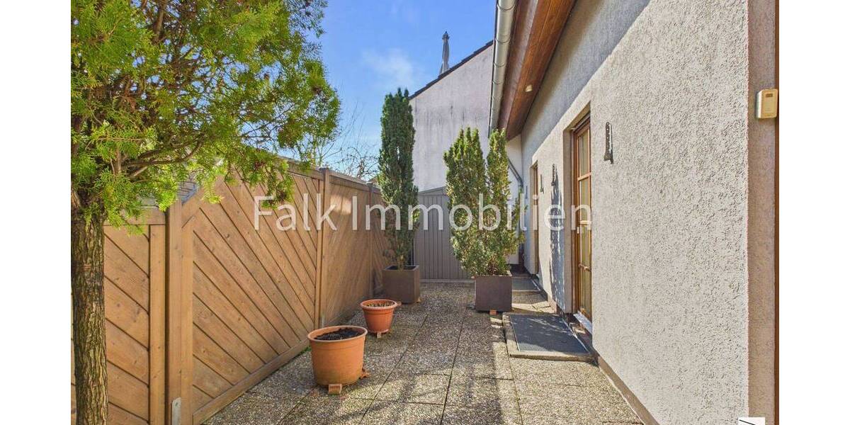 Mehrfamilienhaus, Wohnhaus Mannheim Gartenstadt - 7 Zimmer, 225 m&sup2;, 745.000&euro; | Angebot:26763879