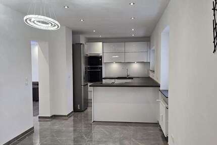 Wohnung zum Kaufen in Ludwigshafen am Rhein 240.000 € 70 m² 3 zimmer