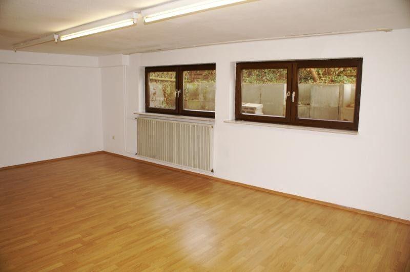 Walldorf: freistehendes EFH, mit perfektem Home-Office, 2 Bäder, 100m zum Schwimmbad 5.5 zimmer