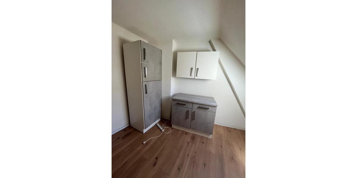 Dachgeschoßwohnung Mannheim Fahrlach - 2 Zimmer, 67 m&sup2;, 695&euro; | Angebot:24977389