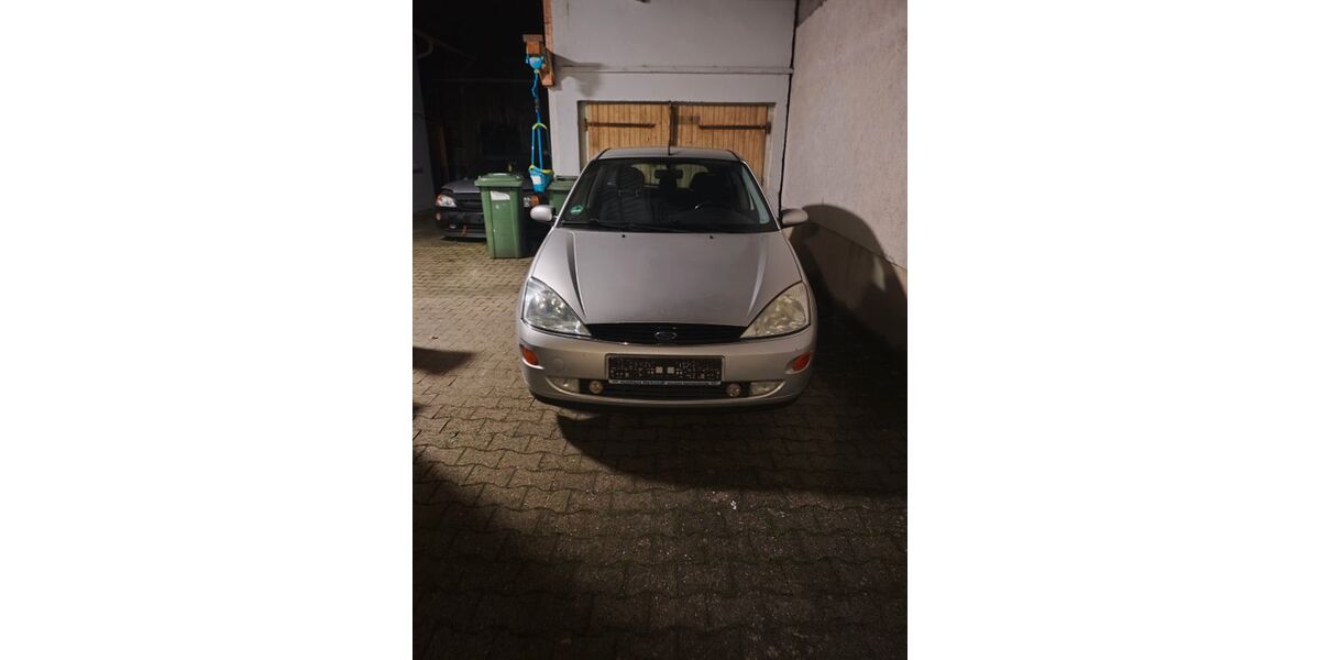 Ford Focus 131.998 km 600 &euro; Philippsburg 76661