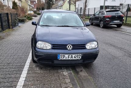 VW Golf 215.300 km 1.950 &euro; Ludwigshafen 67061