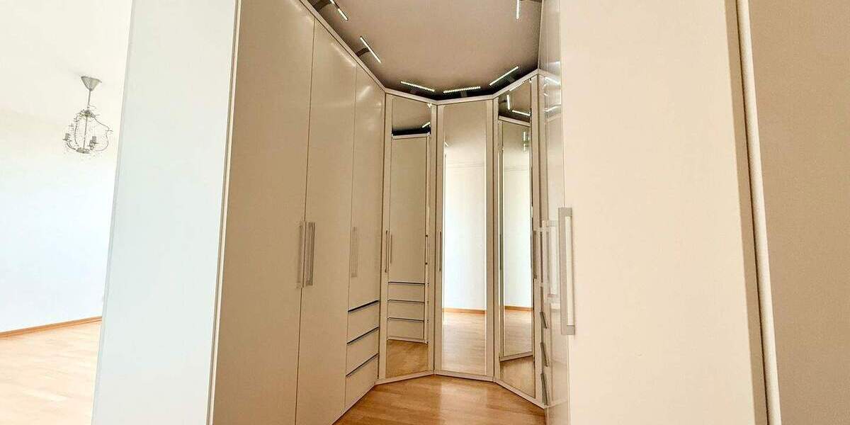 Terrassenwohnung Mannheim Neckarau - 5 Zimmer, 188 m&sup2;, 2.250&euro; | Angebot:25697781