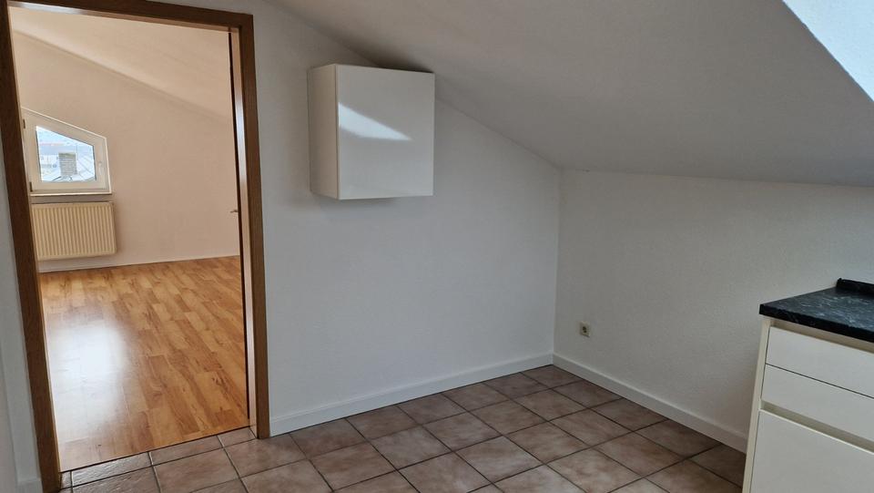 Dachgeschoßwohnung Bürstadt - 1.5 Zimmer, 48 m&sup2;, 129.999&euro; | Angebot:25649537