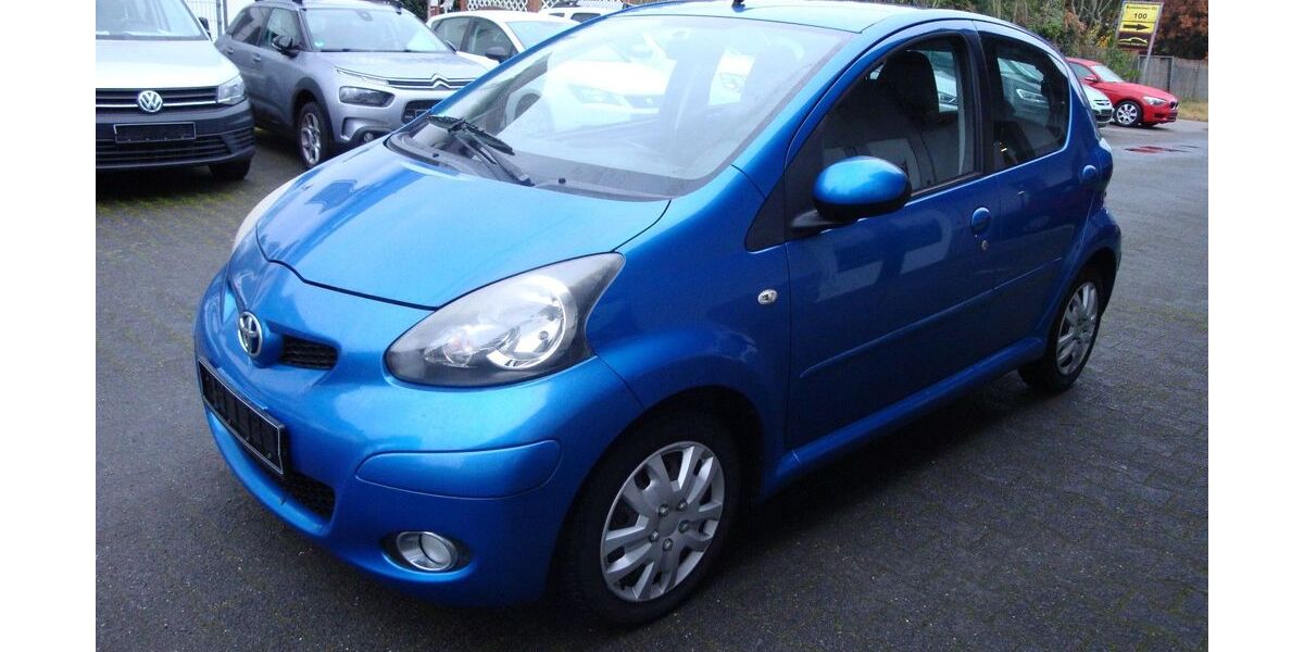 Toyota Aygo (X) 49.450 km 4.999 &euro; Lorsch 64653