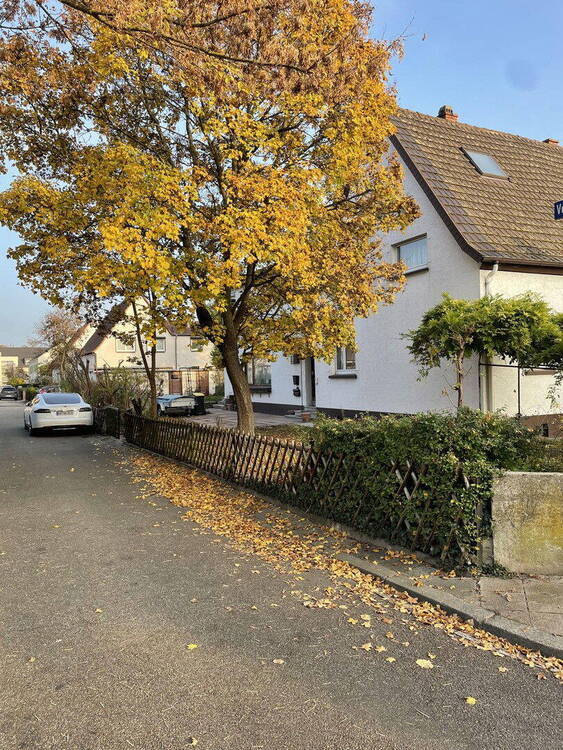 großzügige Doppelhaushälfte für FamilieMehrgenerationen
