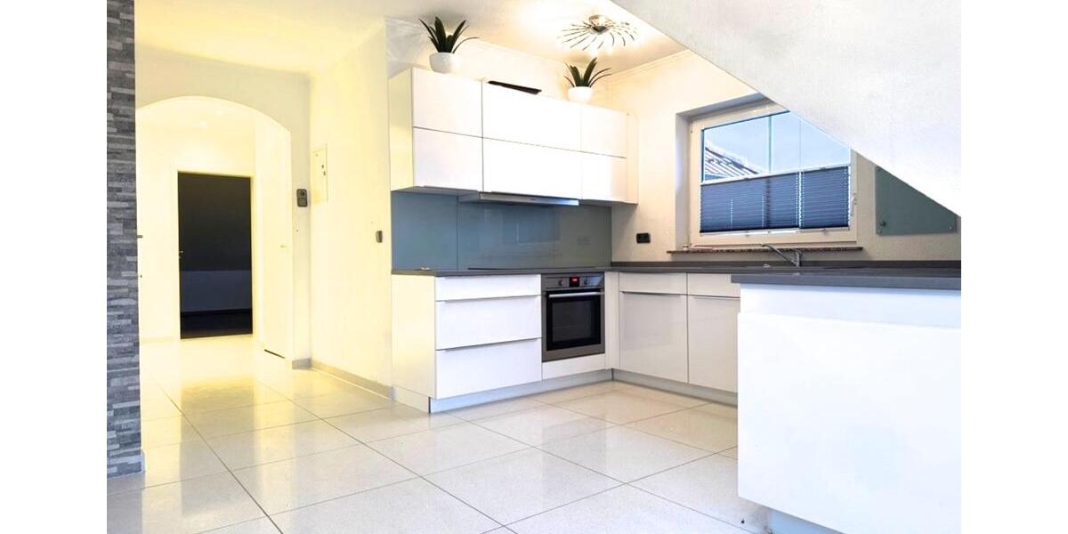 Etagenwohnung Osthofen - 5 Zimmer, 120 m&sup2;, 1.450&euro; | Angebot:23847452