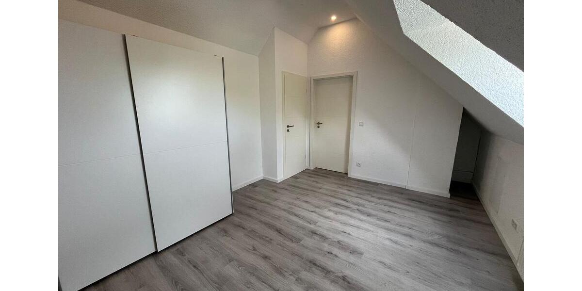 Maisonettenwohnung Ludwigshafen am Rhein Ludwigshafen-Hemshof - 4 Zimmer, 100 m&sup2;, 1.300&euro; | Angebot:25397525