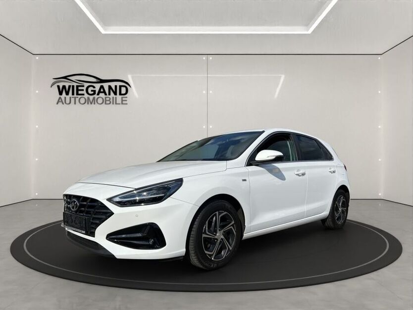 i30