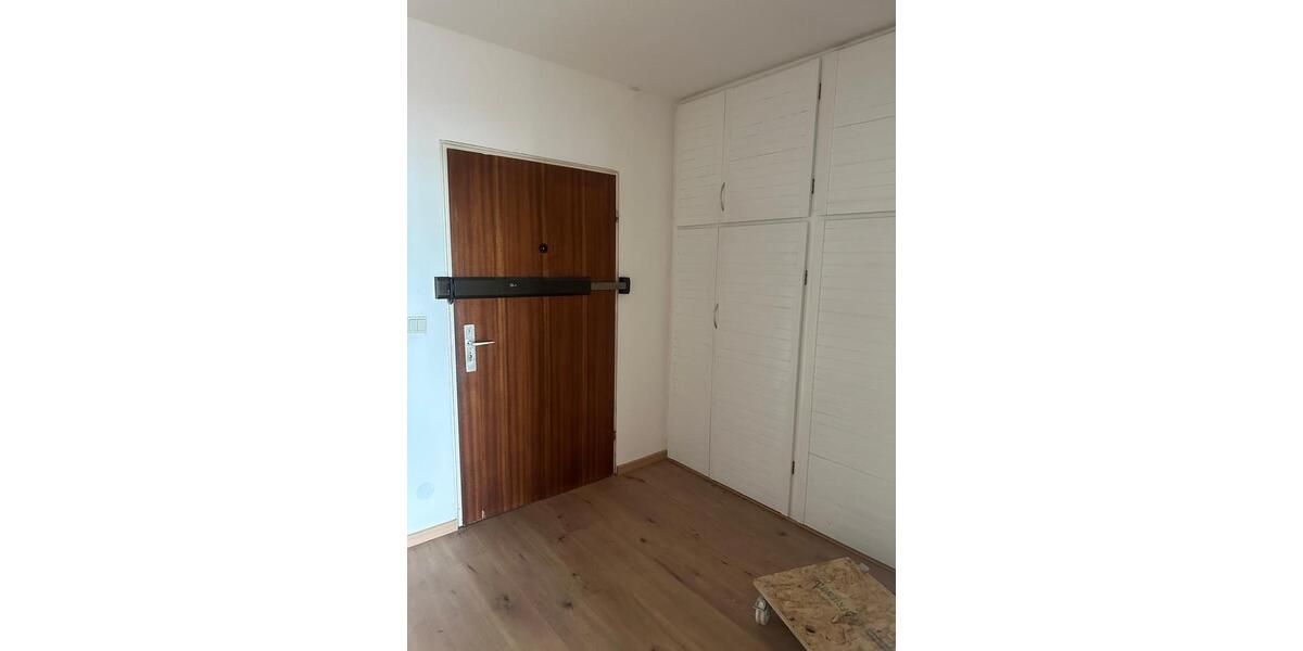 Etagenwohnung Bensheim - 3 Zimmer, 94 m&sup2;, 1.600&euro; | Angebot:26020918