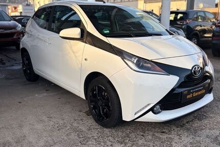 Toyota Aygo (X) 121.544 km 6.600 € Ludwigshafen am Rhein 67071