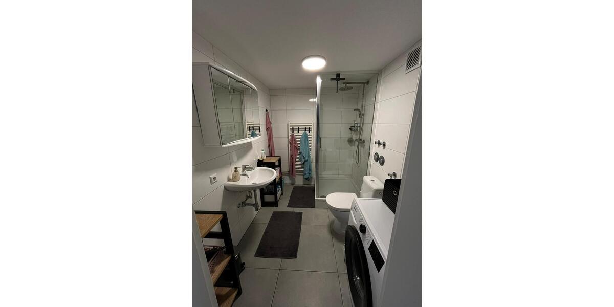Etagenwohnung Ludwigshafen am Rhein Ludwigshafen-Hemshof - 1 Zimmer, 10 m&sup2;, 445&euro; | Angebot:26057012