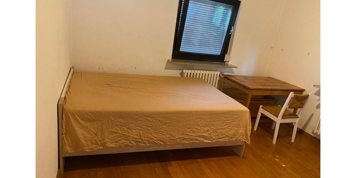 WG Zimmer verfügbar mit Möglichkeit der Anmeldung in Eppelheim 1 zimmer