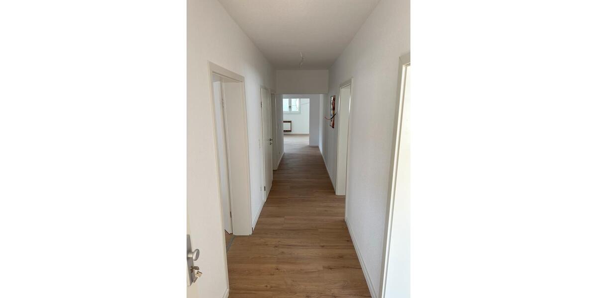 Etagenwohnung Bürstadt - 4.5 Zimmer, 121 m&sup2;, 1.690&euro; | Angebot:26625709