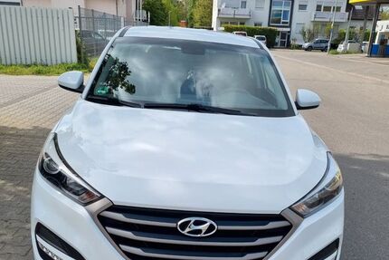 Hyundai TUCSON 73.800 km 12.900 &euro; Viernheim 68519
