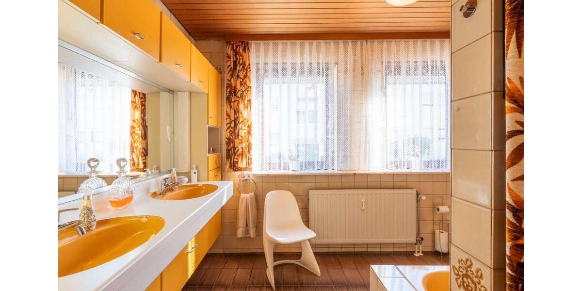 Mehrfamilienhaus, Wohnhaus Mannheim Rheinau - 8 Zimmer, 263 m&sup2;, 599.000&euro; | Angebot:26057572