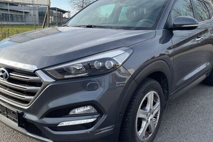 Hyundai TUCSON 76.000 km 14.999 &euro; Hockenheim 68766
