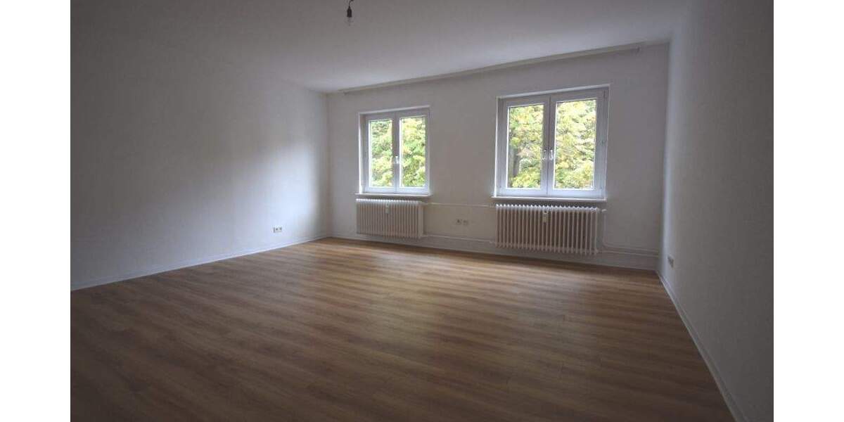 nähe Waldpark: helle, renovierte Wohnung sofort frei 2 zimmer