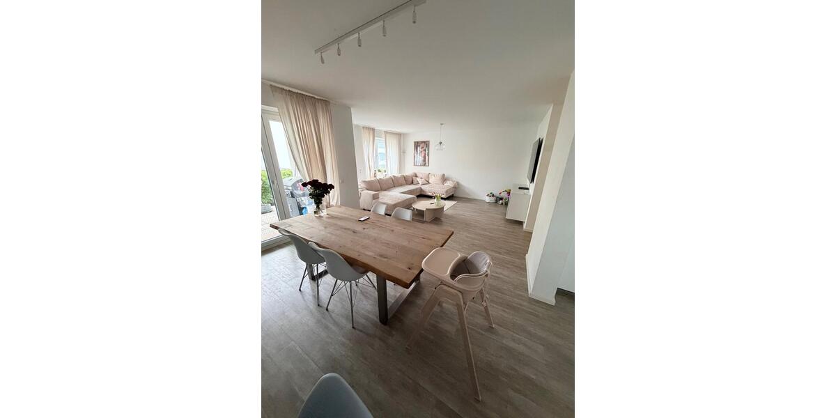 Erdgeschoßwohnung Gernsheim - 3 Zimmer, 92 m&sup2;, 1.100&euro; | Angebot:26232484