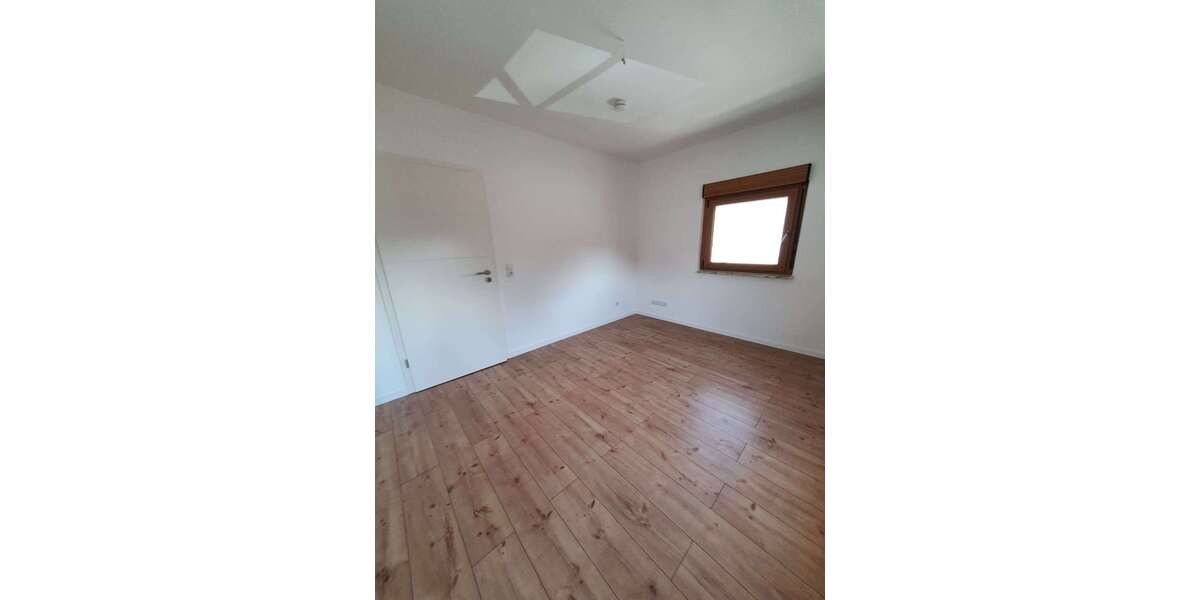 Etagenwohnung Ludwigshafen Edigheim - 150 Zimmer, 55 m&sup2;, 680&euro; | Angebot:26905305
