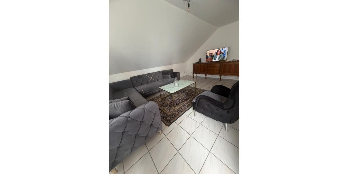 Dachgeschoßwohnung Heppenheim (Bergstraße) - 3 Zimmer, 78 m&sup2;, 1.200&euro; | Angebot:26074442