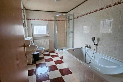 Haus Frankenthal (Pfalz) - 4 Zimmer, 155 m&sup2;, 1.550&euro; | Angebot:26323073