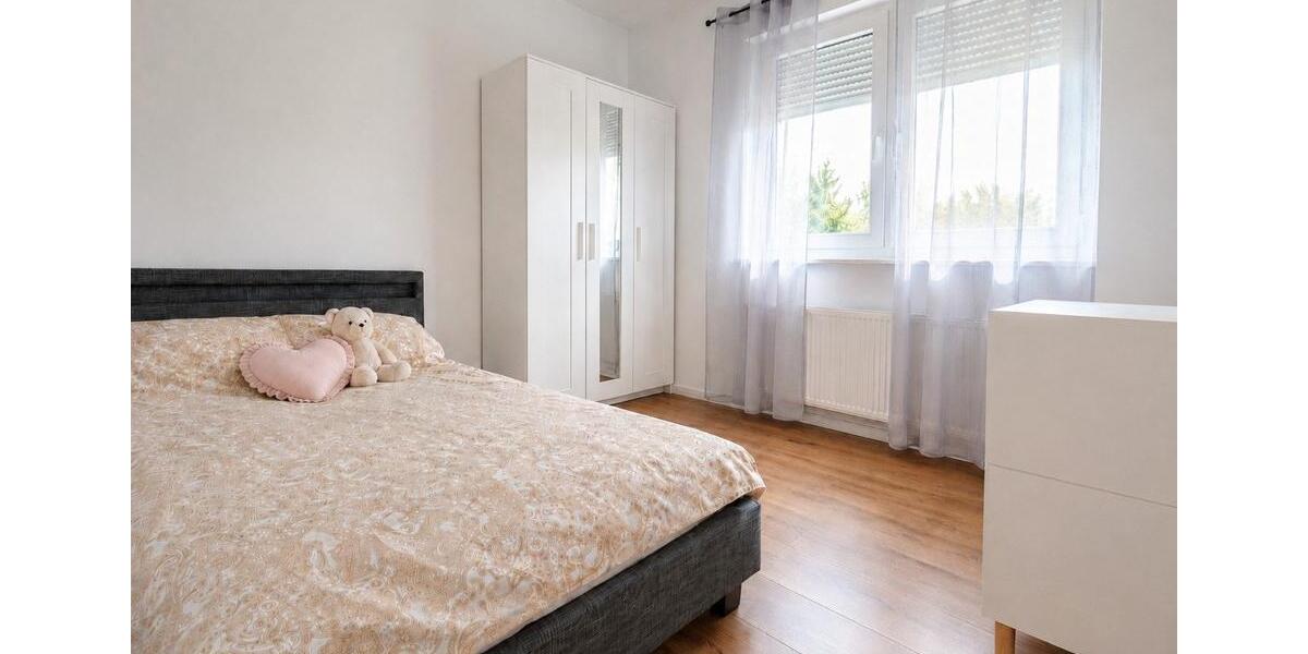 Etagenwohnung Oberhausen-Rheinhausen Rheinhausen - 3.5 Zimmer, 131 m&sup2;, 1.050&euro; | Angebot:26686279
