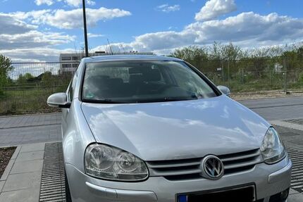 VW Golf 197.118 km 2.499 &euro; Mannheim 68309