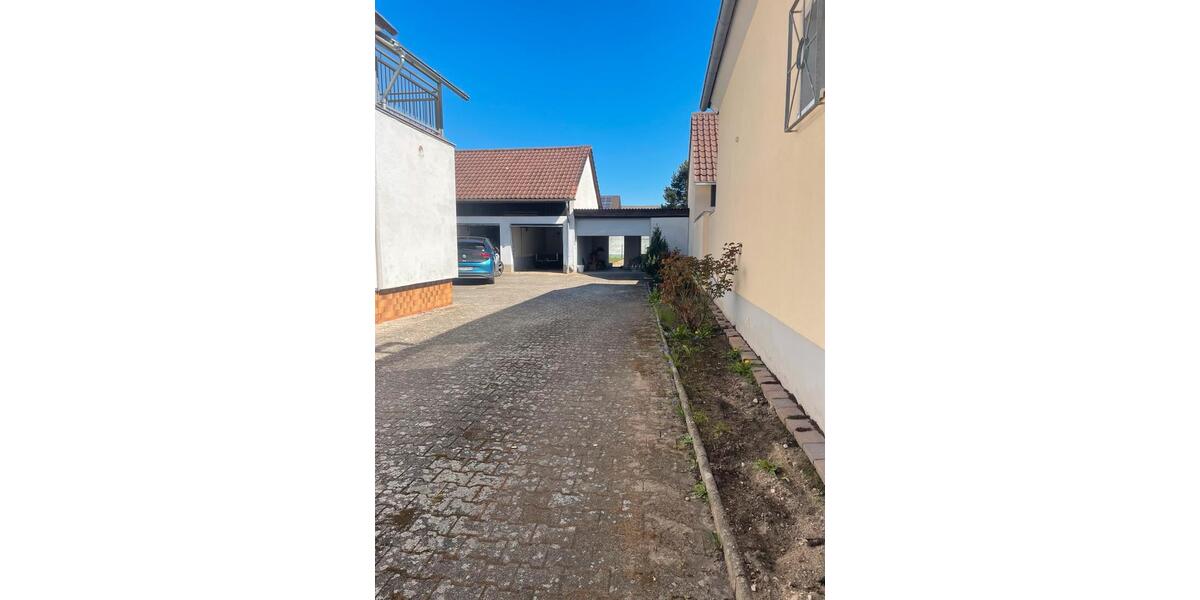 Einfamilienhaus Weinheim - 6.5 Zimmer, 175 m&sup2;, 490.000&euro; | Angebot:26787464